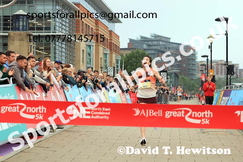 The AJ Bell Great North 5k., Newcastle/Gateshead Quayside.  Photo: David T. Hewitson/Sports for All Pics